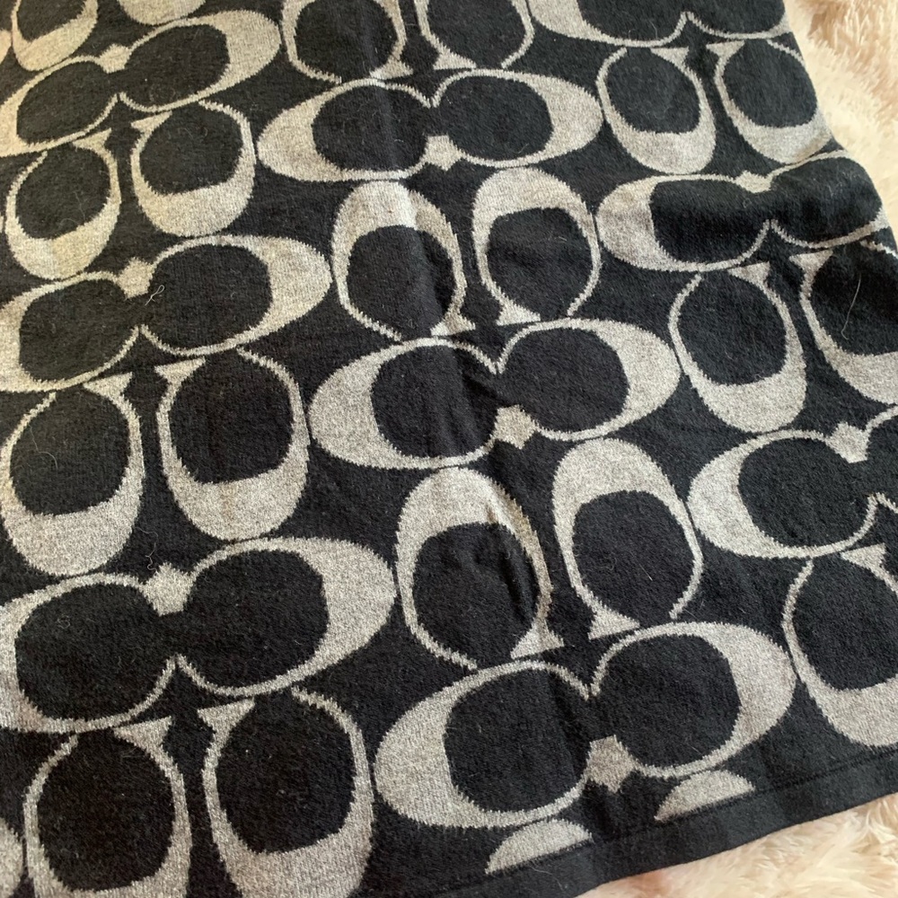 Coach snood , scarf/ hood - Picture 2 of 2